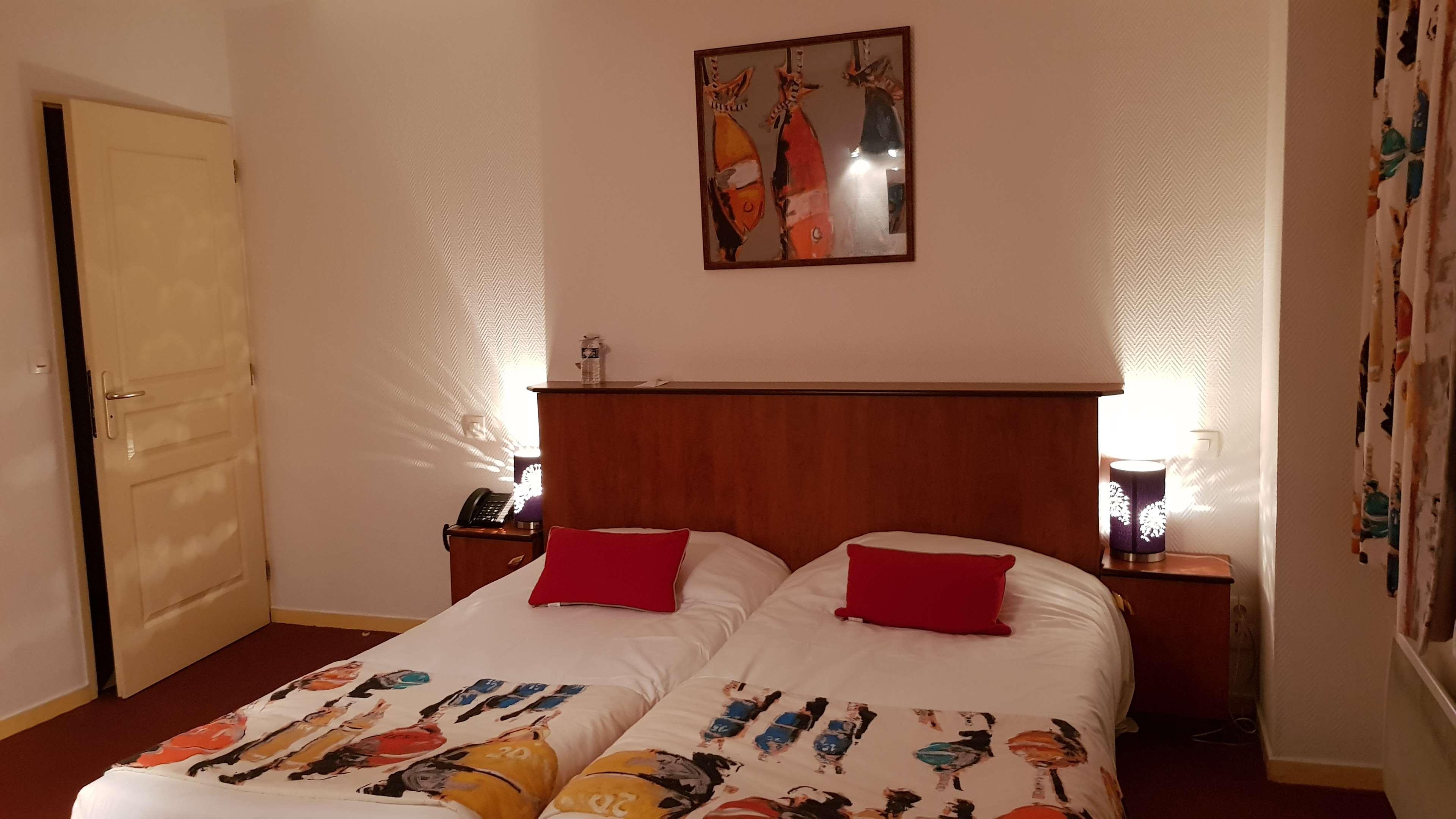 Contact Hotel Utah Beach Carentan - Anciennement Kyriad Ngoại thất bức ảnh