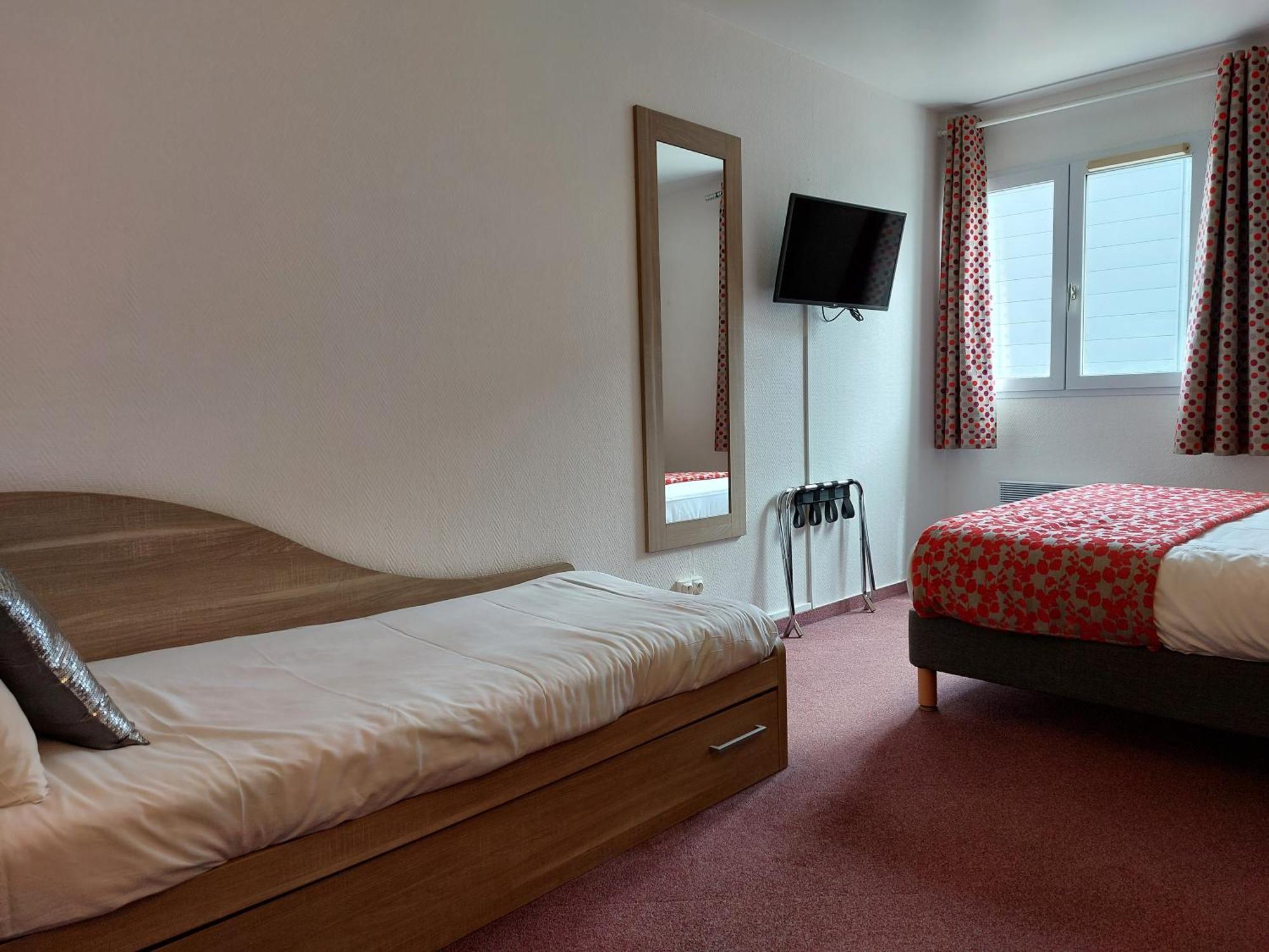 Contact Hotel Utah Beach Carentan - Anciennement Kyriad Ngoại thất bức ảnh